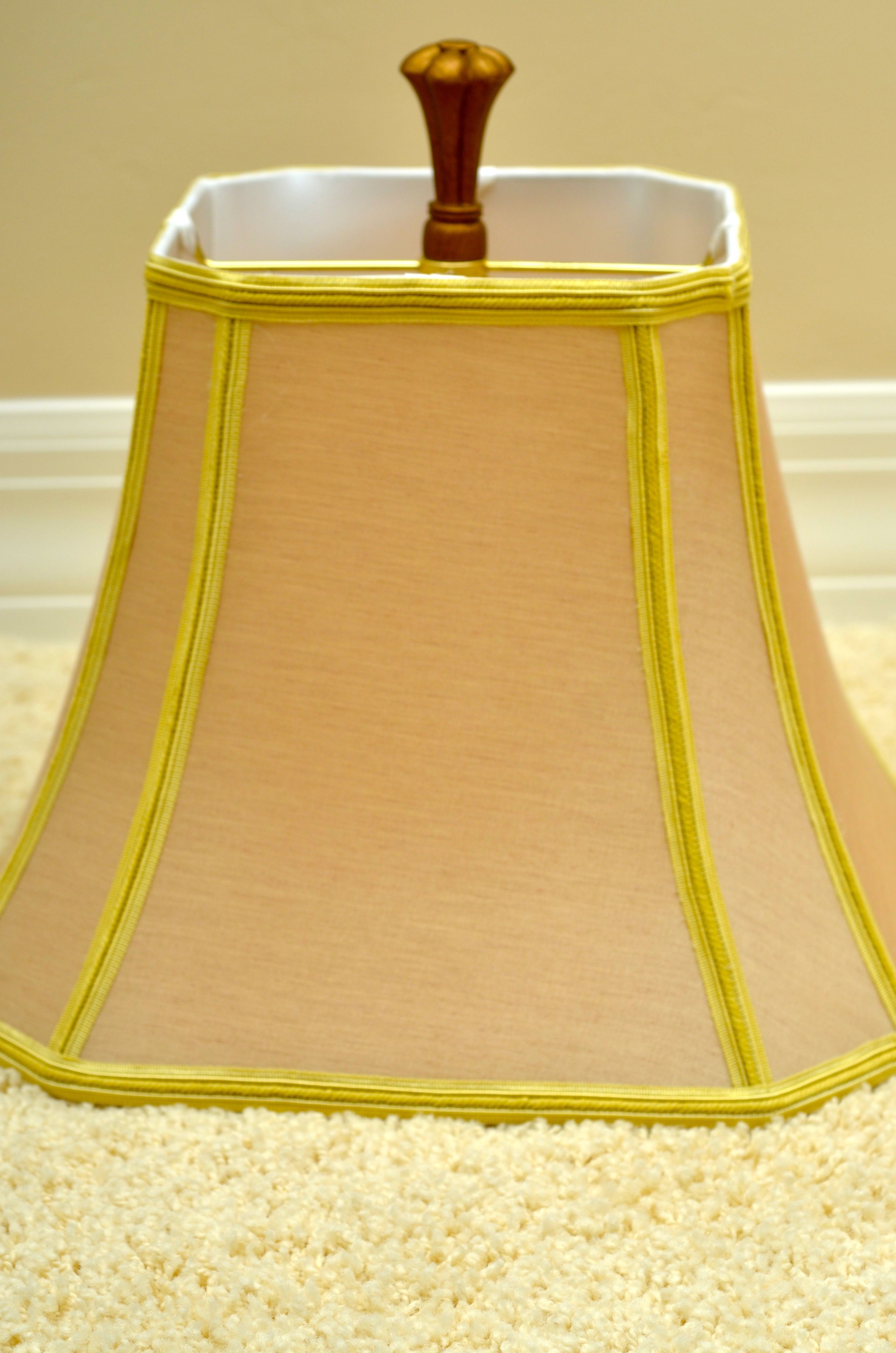 Antique Resin Style Lamp