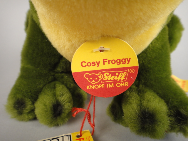 Steiff Frog Named "Cosy Froggy" #5384/16
