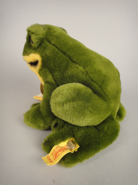 Steiff Frog Named "Cosy Froggy" #5384/16