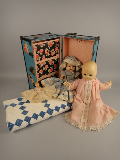 Vintage Metal Doll Trunk, Baby Dolls and Quilt