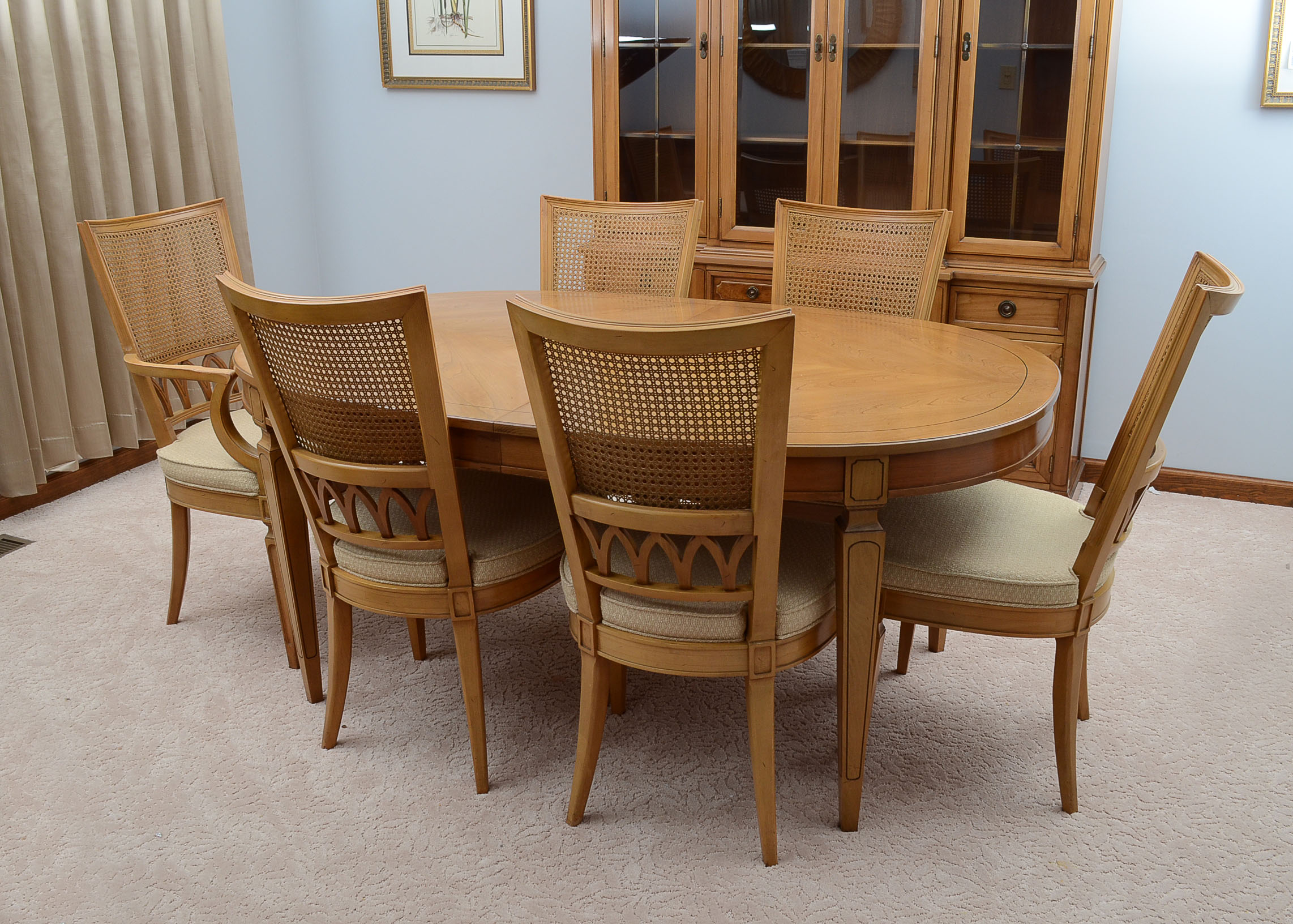 Thomasville Dining Table and Six Chairs
