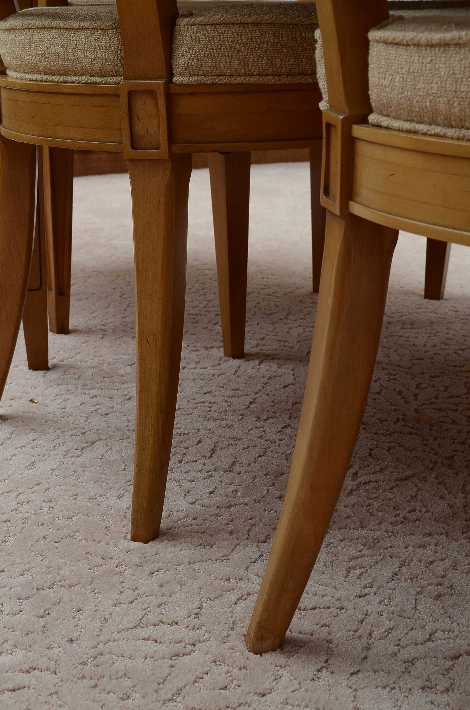 Thomasville Dining Table and Six Chairs