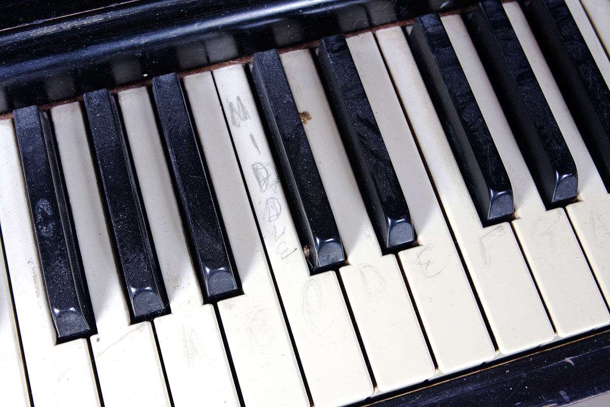 Upright Wurlitzer Piano