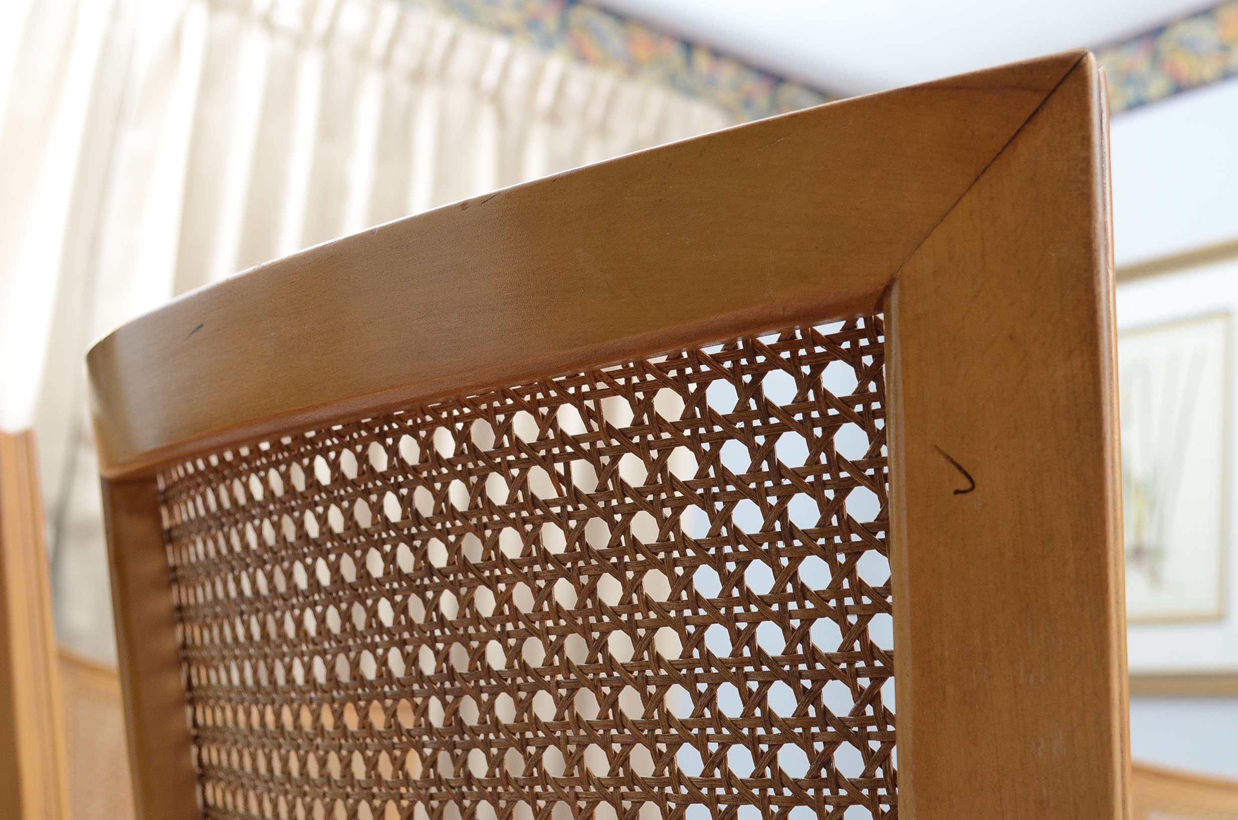 Thomasville Dining Table and Six Chairs