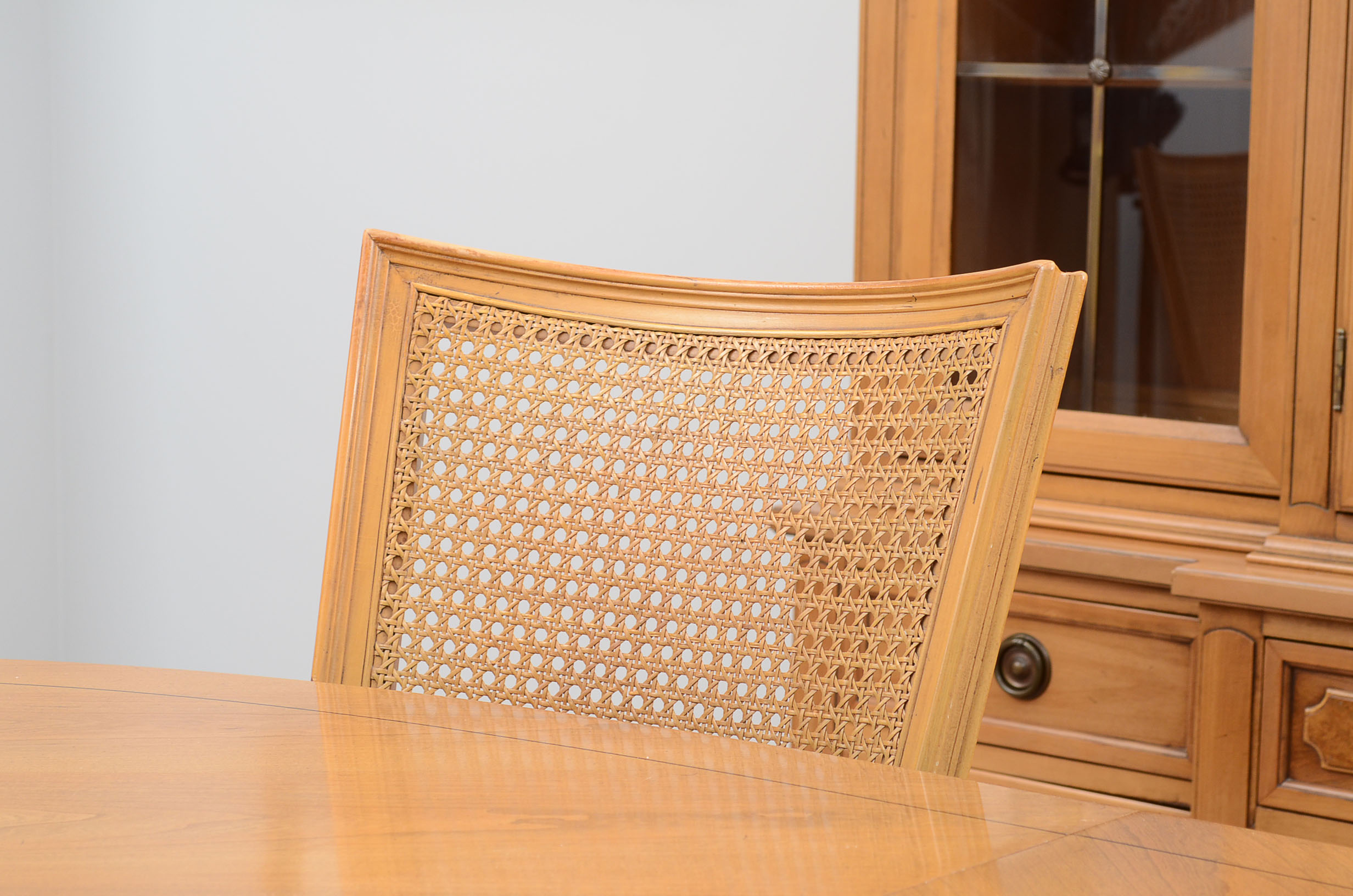 Thomasville Dining Table and Six Chairs