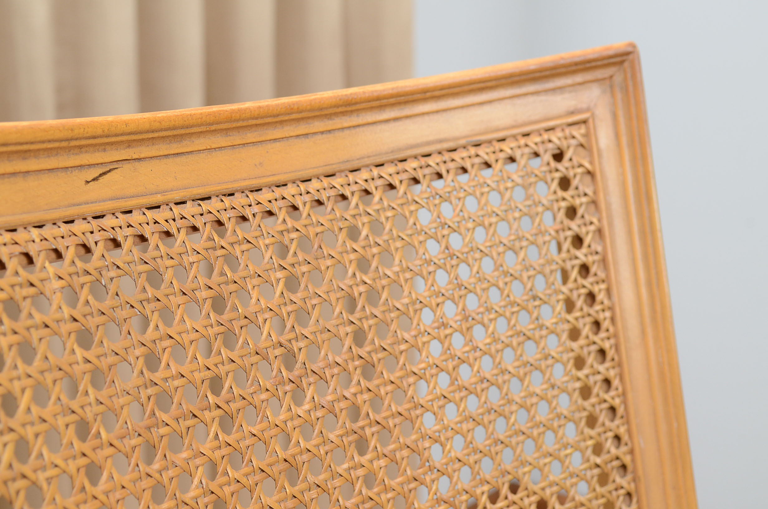 Thomasville Dining Table and Six Chairs