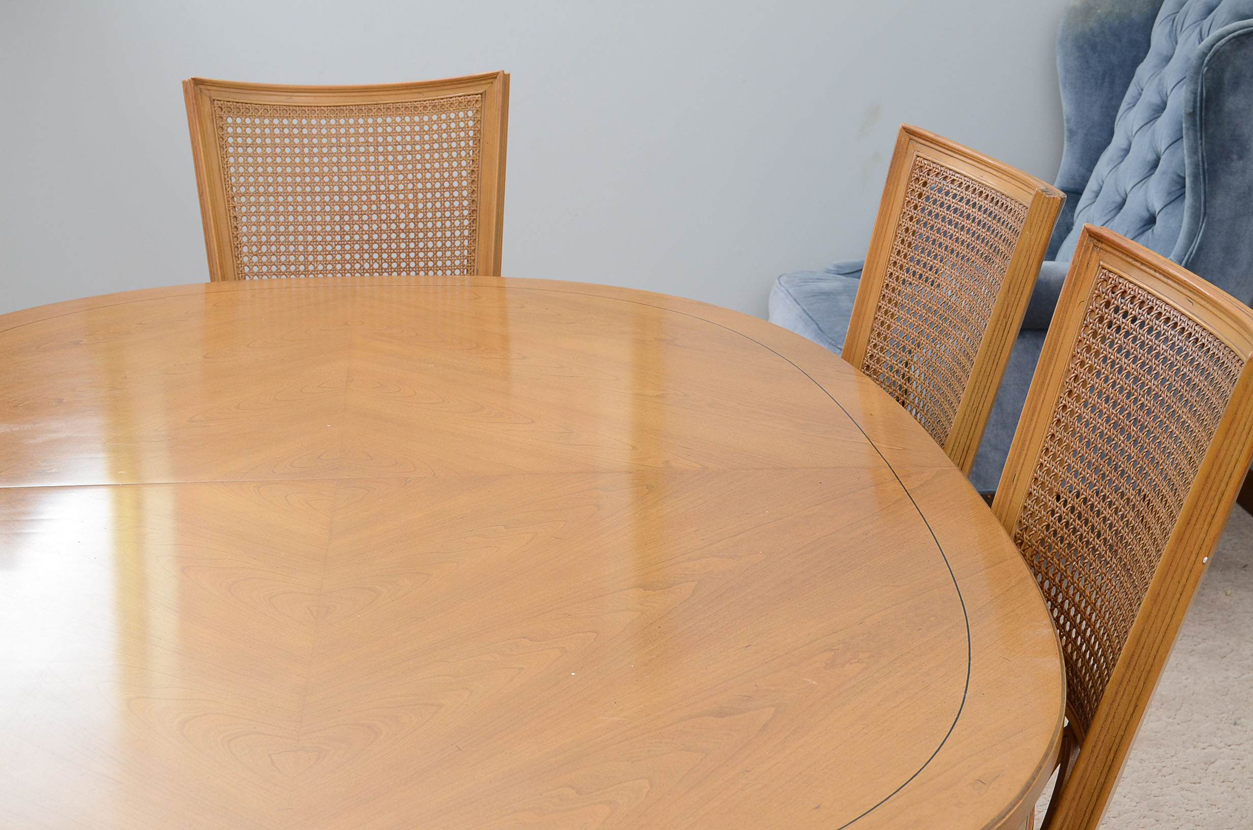Thomasville Dining Table and Six Chairs