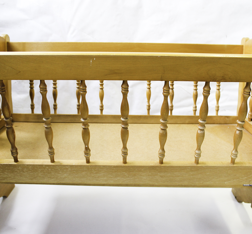 Vintage 1950s Rochelle Furniture Cradle