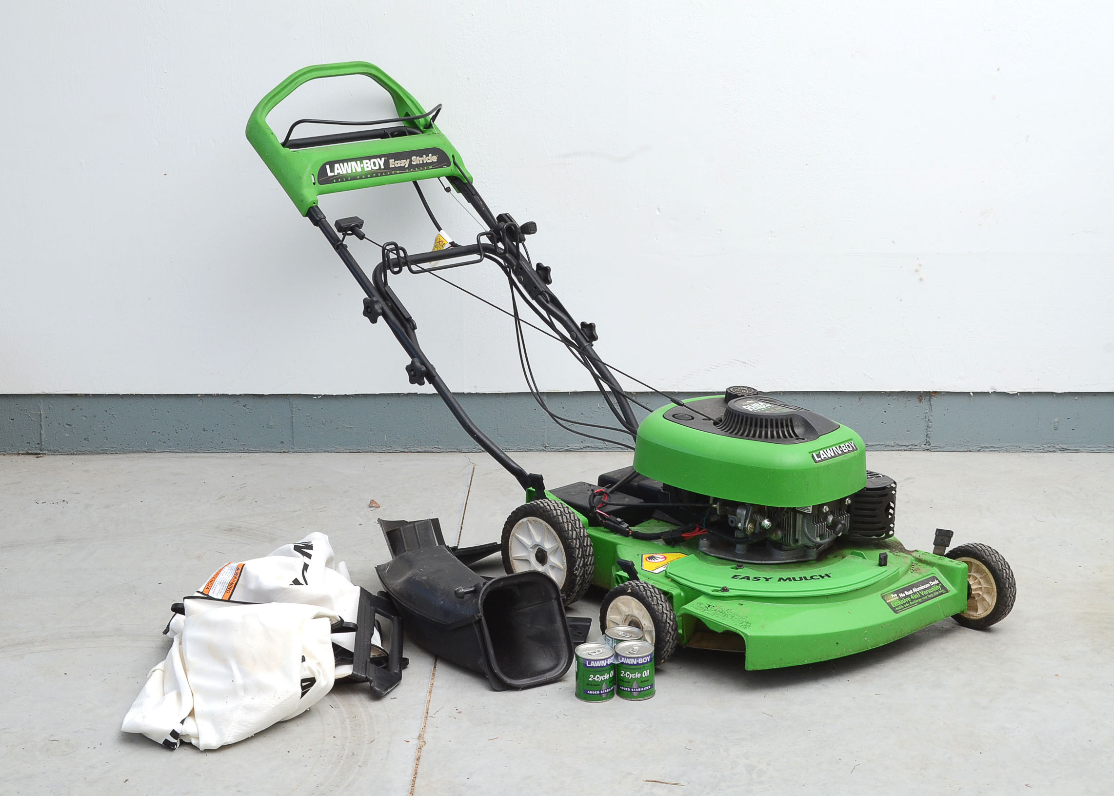 Lawn Boy Easy Stride Lawn Mower - Model 104-7960