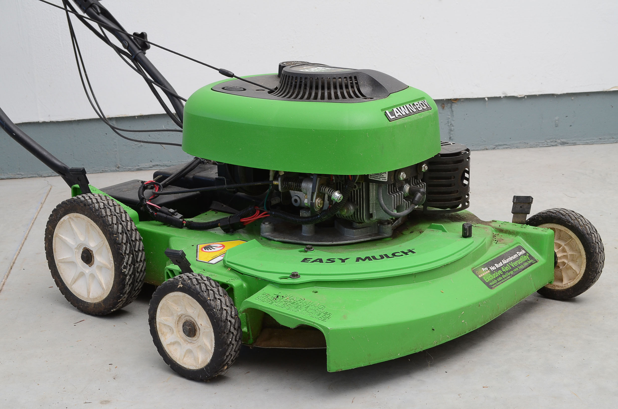 Lawn Boy Easy Stride Lawn Mower - Model 104-7960