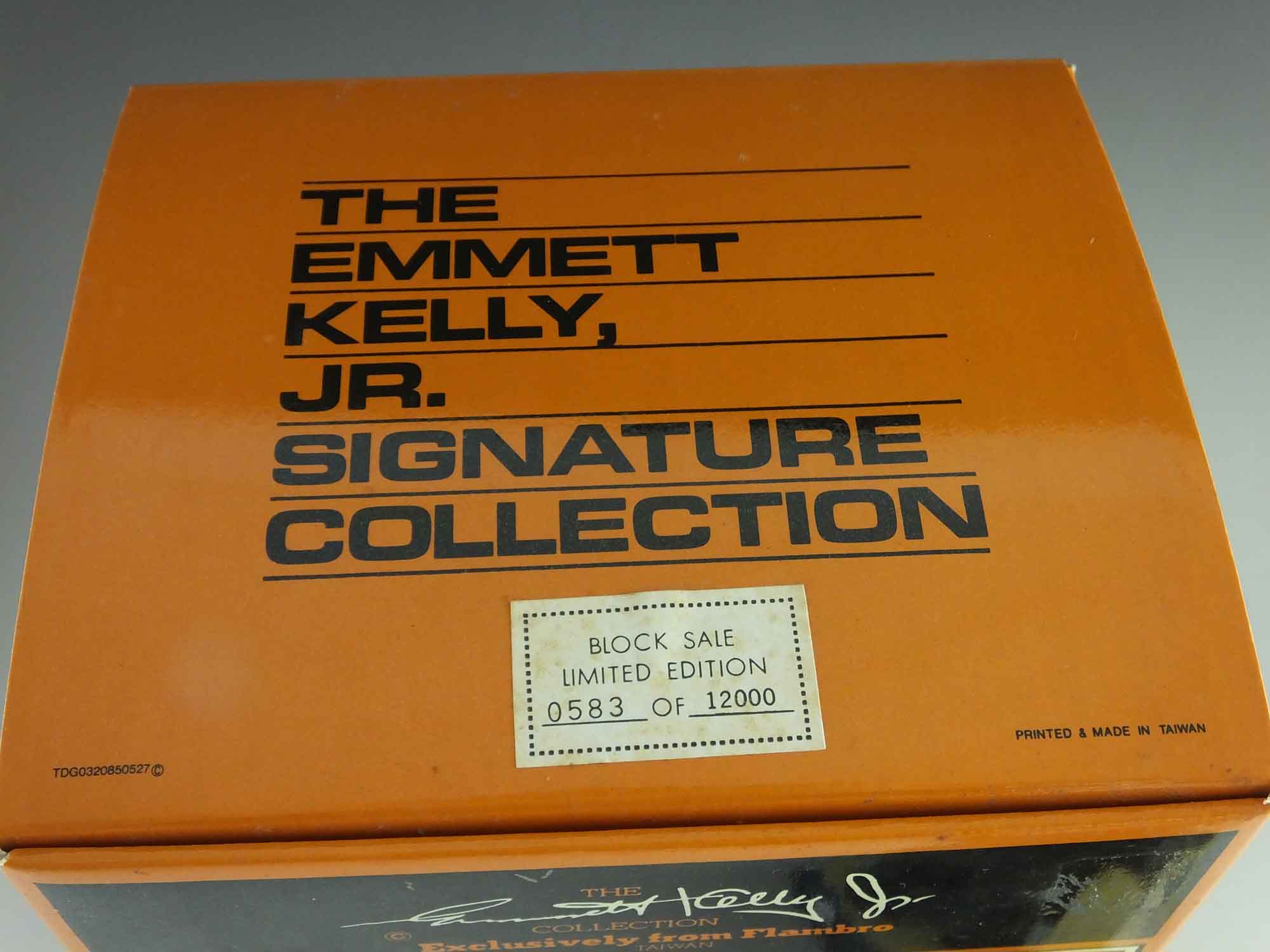 Limited Edition Emmett Kelly Jr. "Entertainer" Figurine