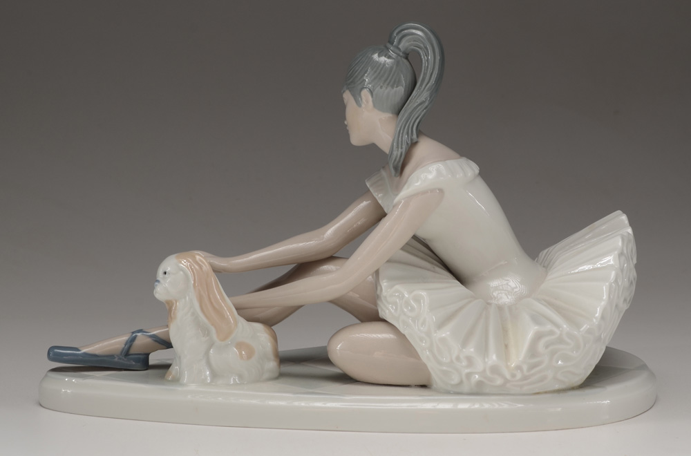 M. Requena Ballet Figurine