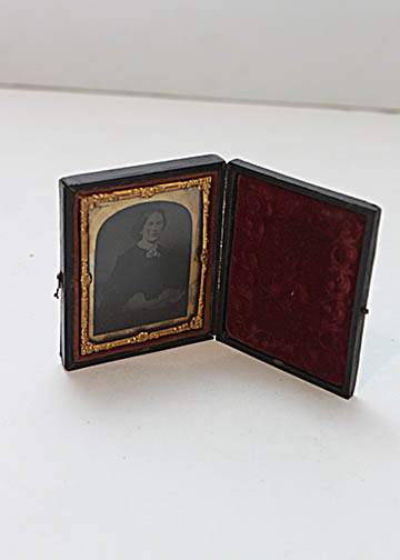 Vintage Decorative Items