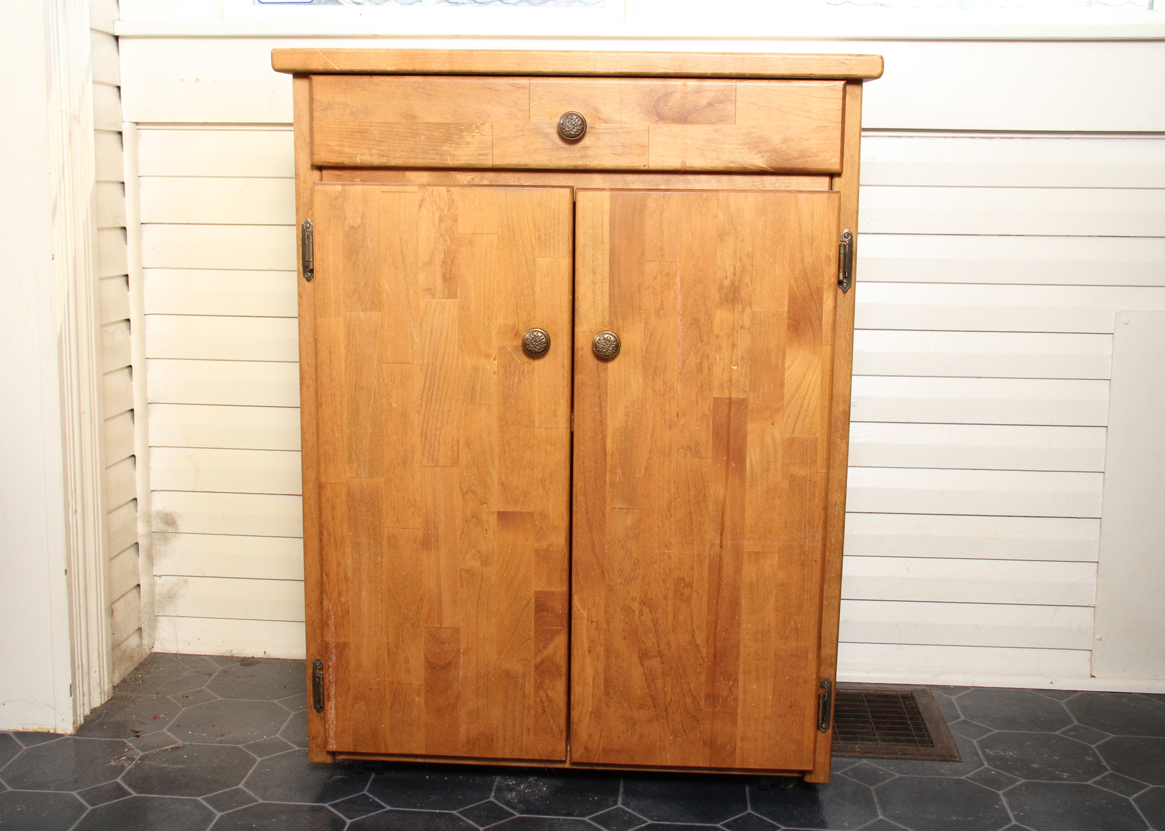 Butcher Block Storage EBTH