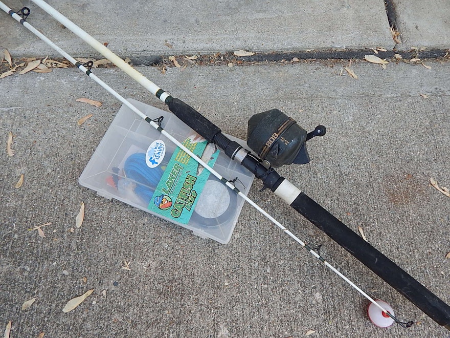 Zebco 808 Fishing Reel and Rod, with Tackle
