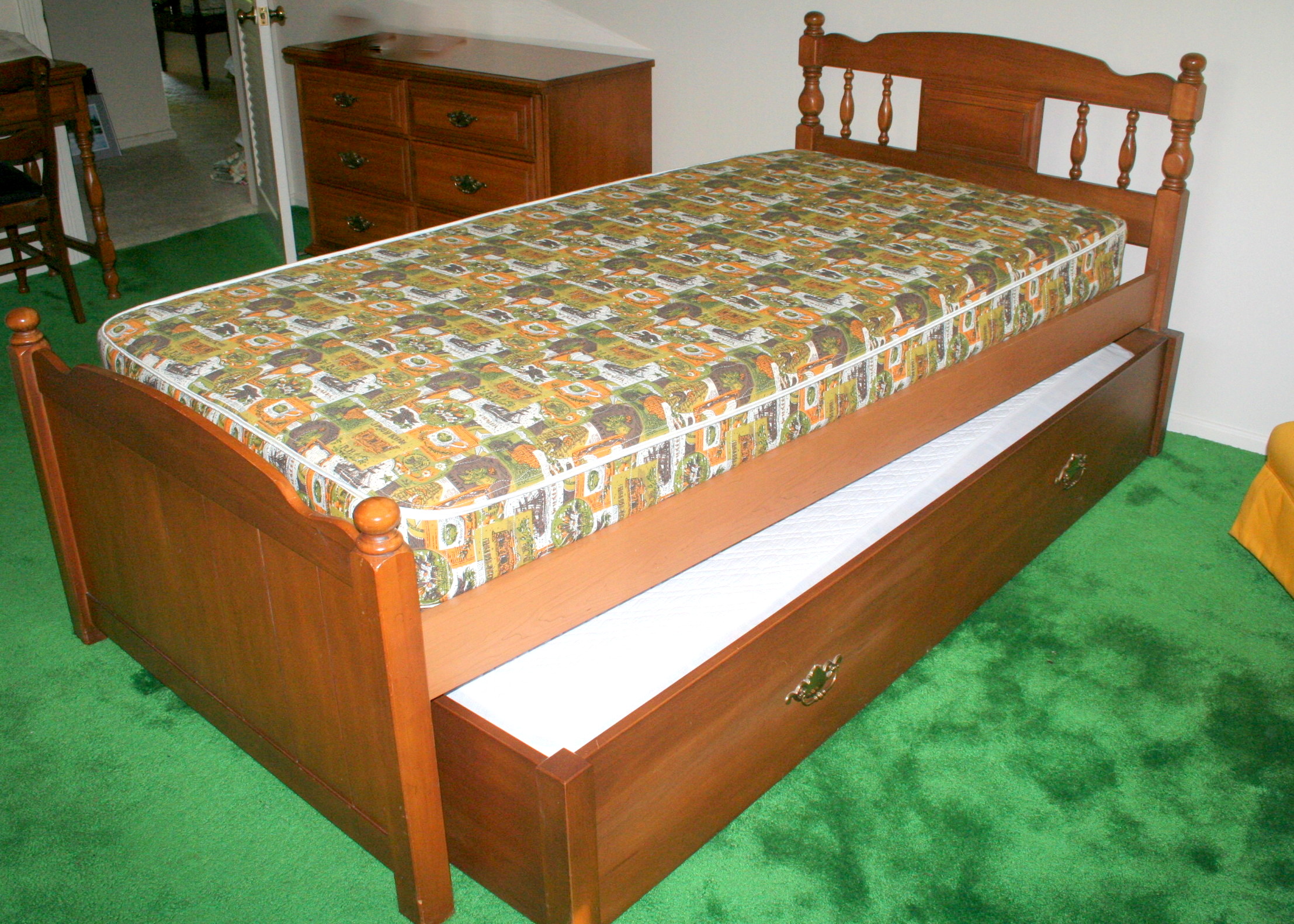 Twin Size Trundle Bed