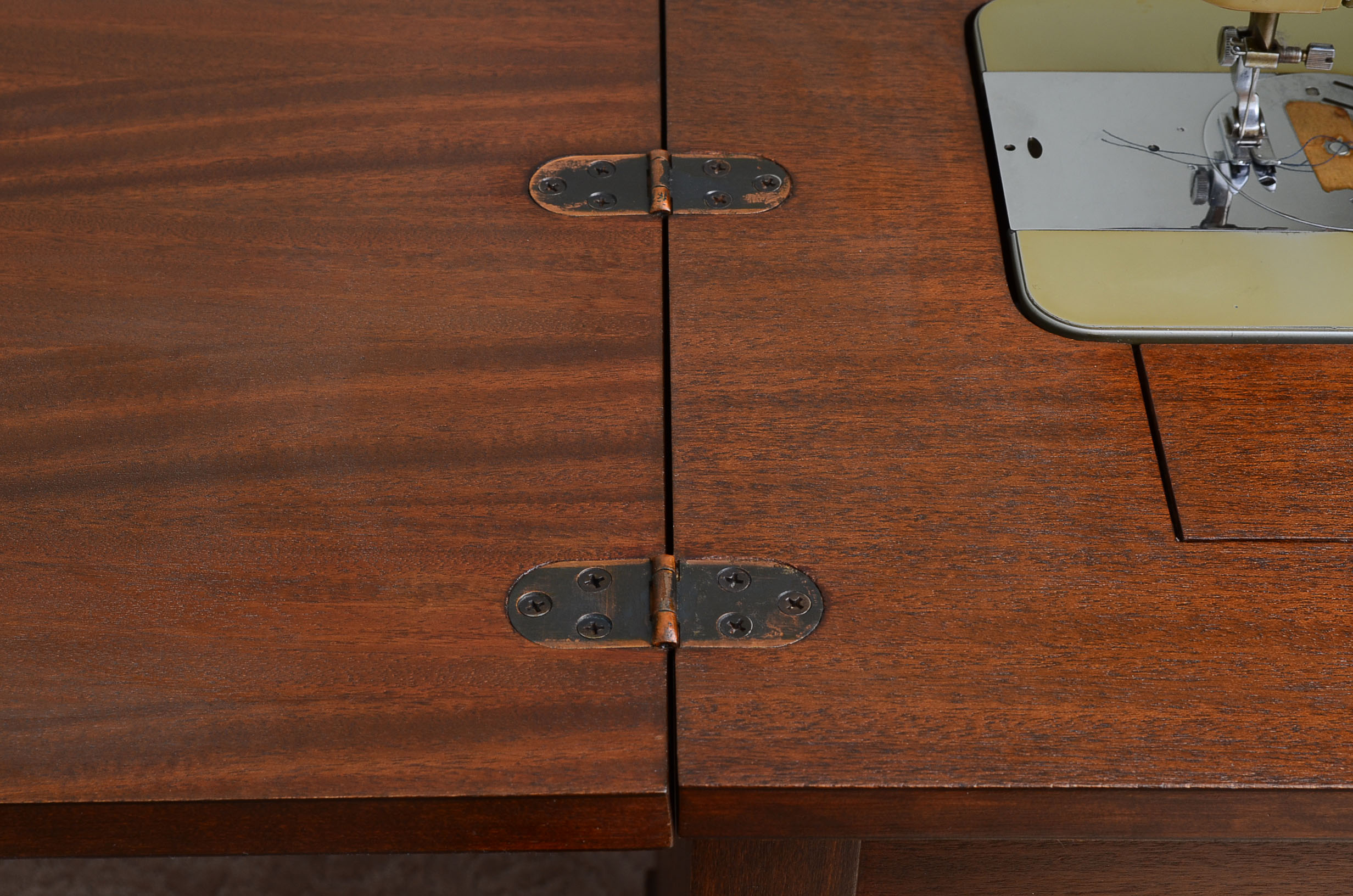 Vintage Vintage Necchi Supernova Sewing Machine