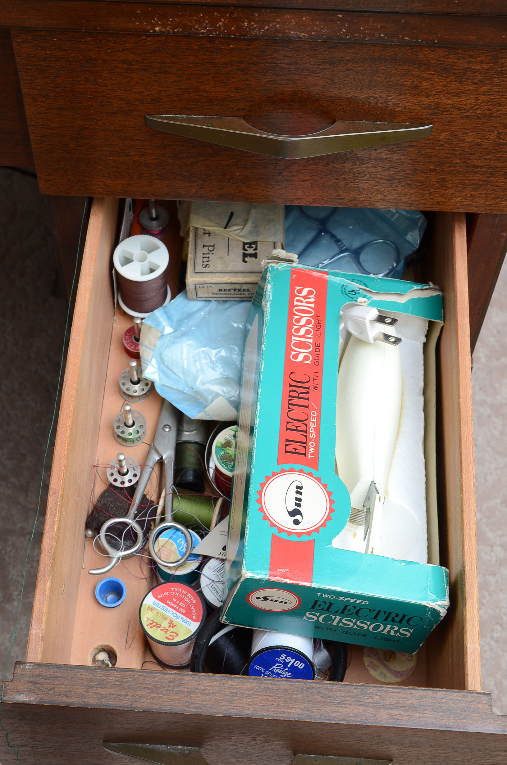 Vintage Vintage Necchi Supernova Sewing Machine