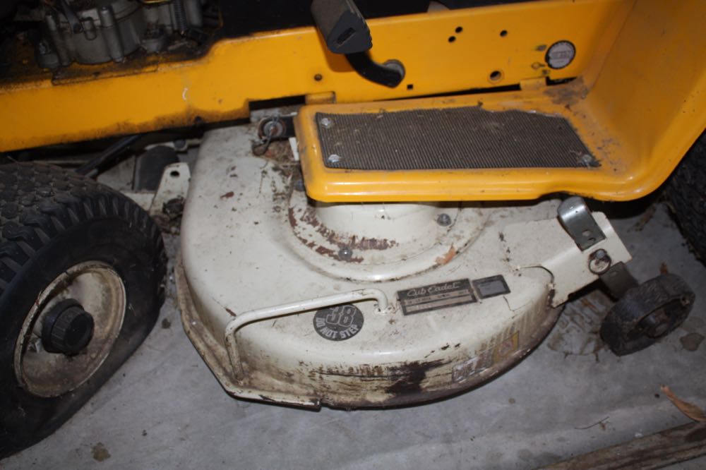 Vintage Cub Cadet 1250 Lawn Mower