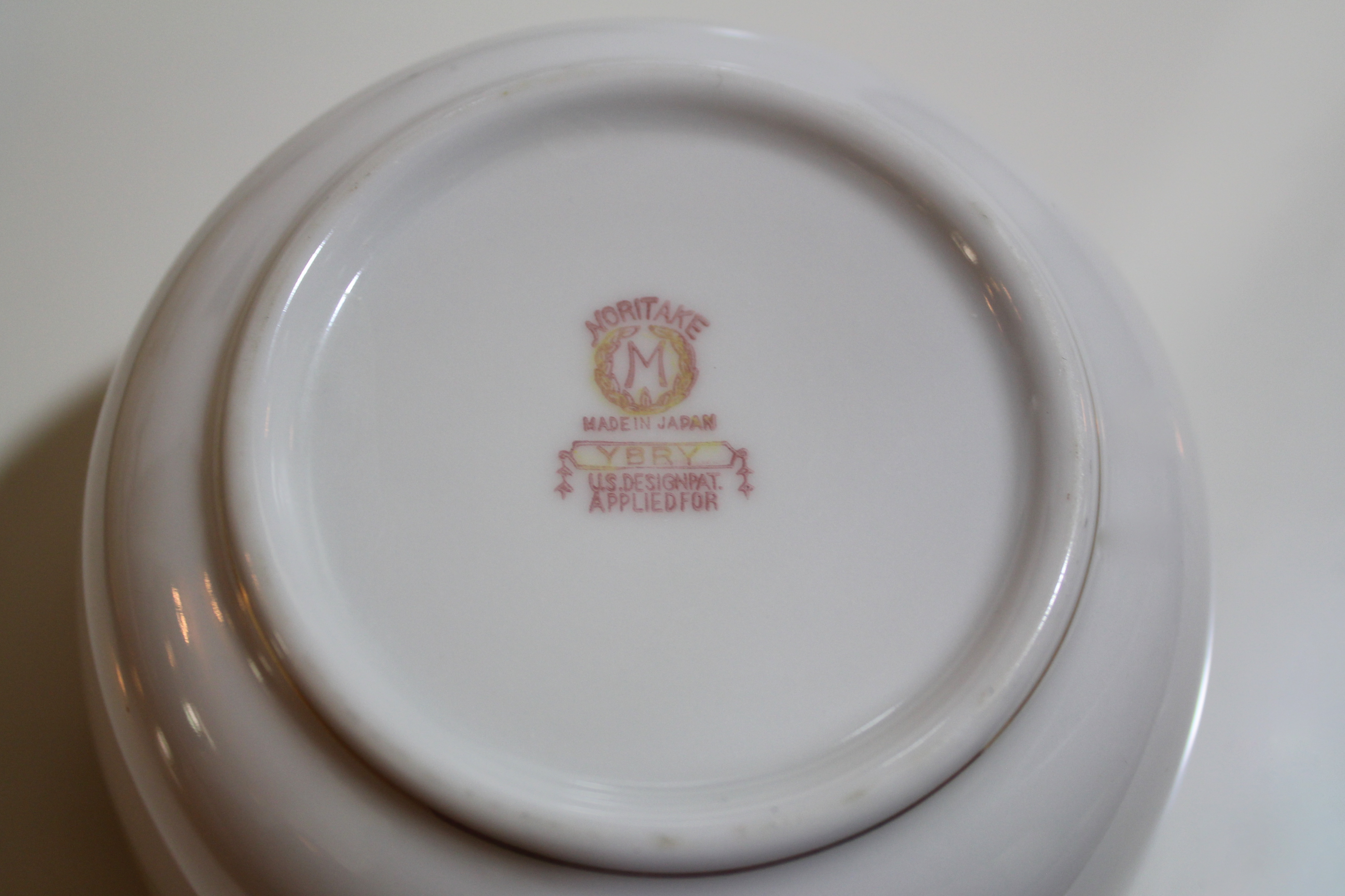 Gold Trimmed Designer Kitchenalia