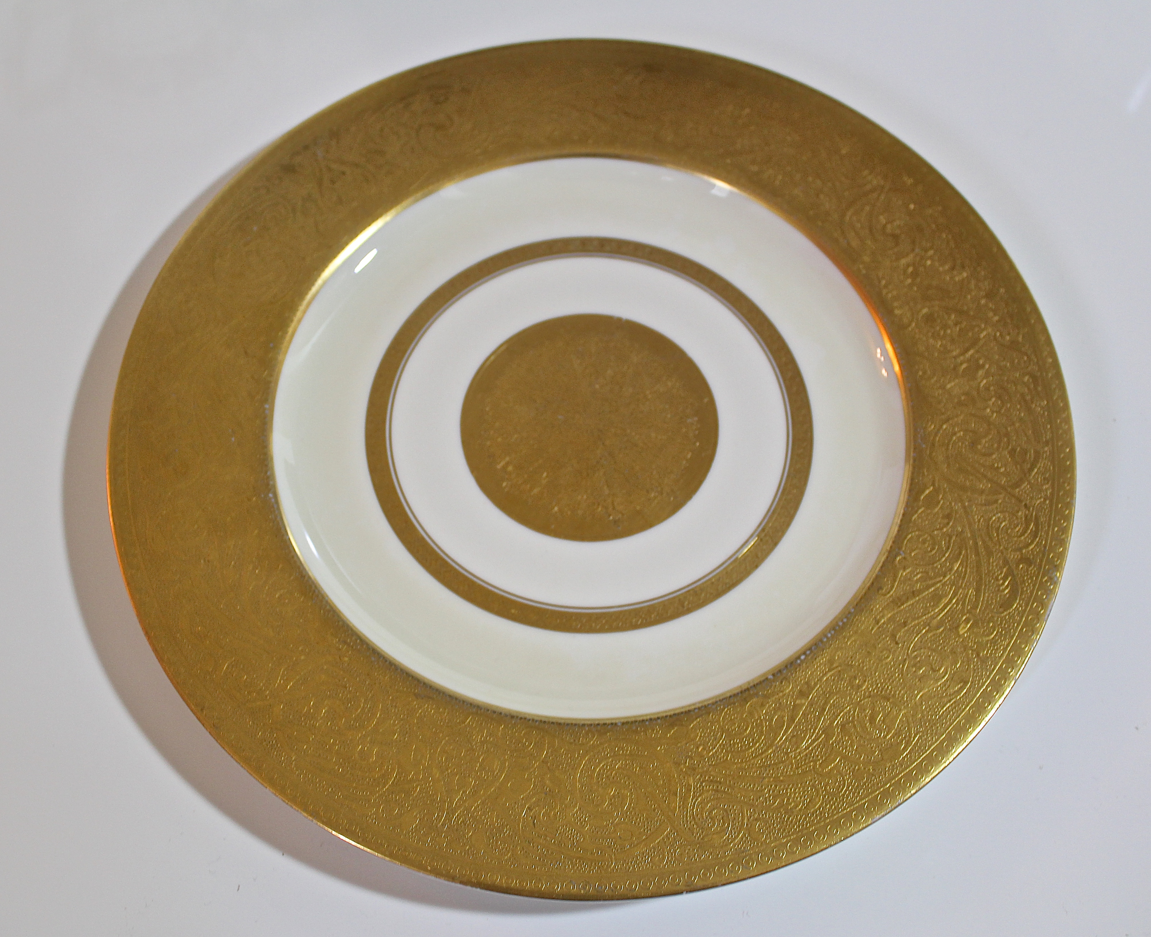 Gold Trimmed Designer Kitchenalia