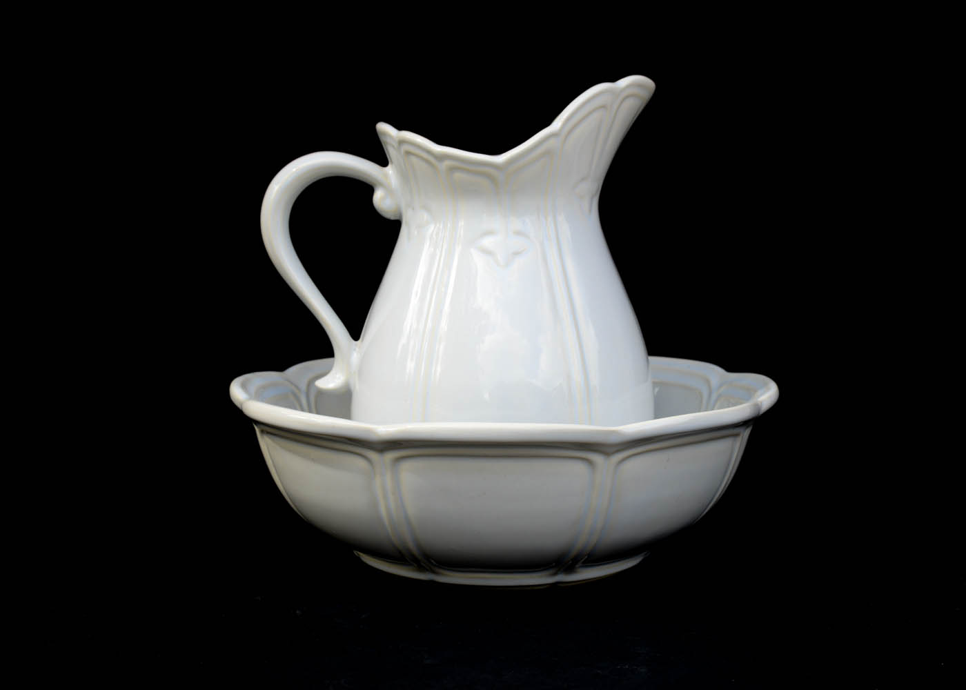 Vintage McCoy Pitcher and Basin Set