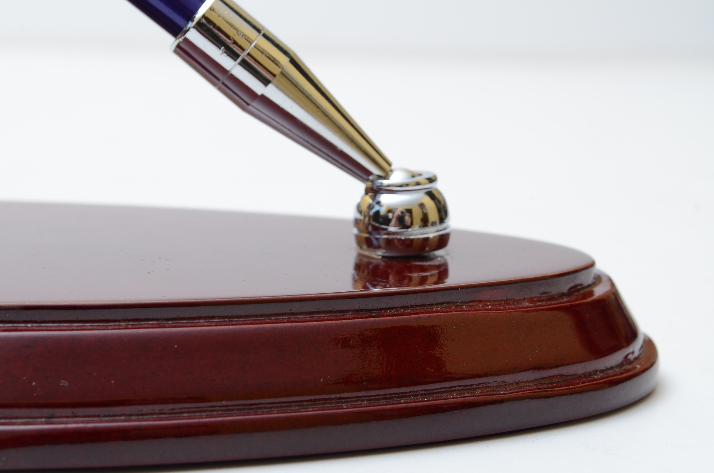 Gemstone Globe and Pen Desk Set