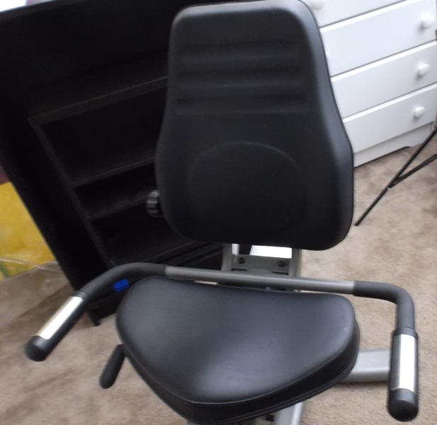 Vision Fitness R2250 HRT Semi-Recumbent Bike