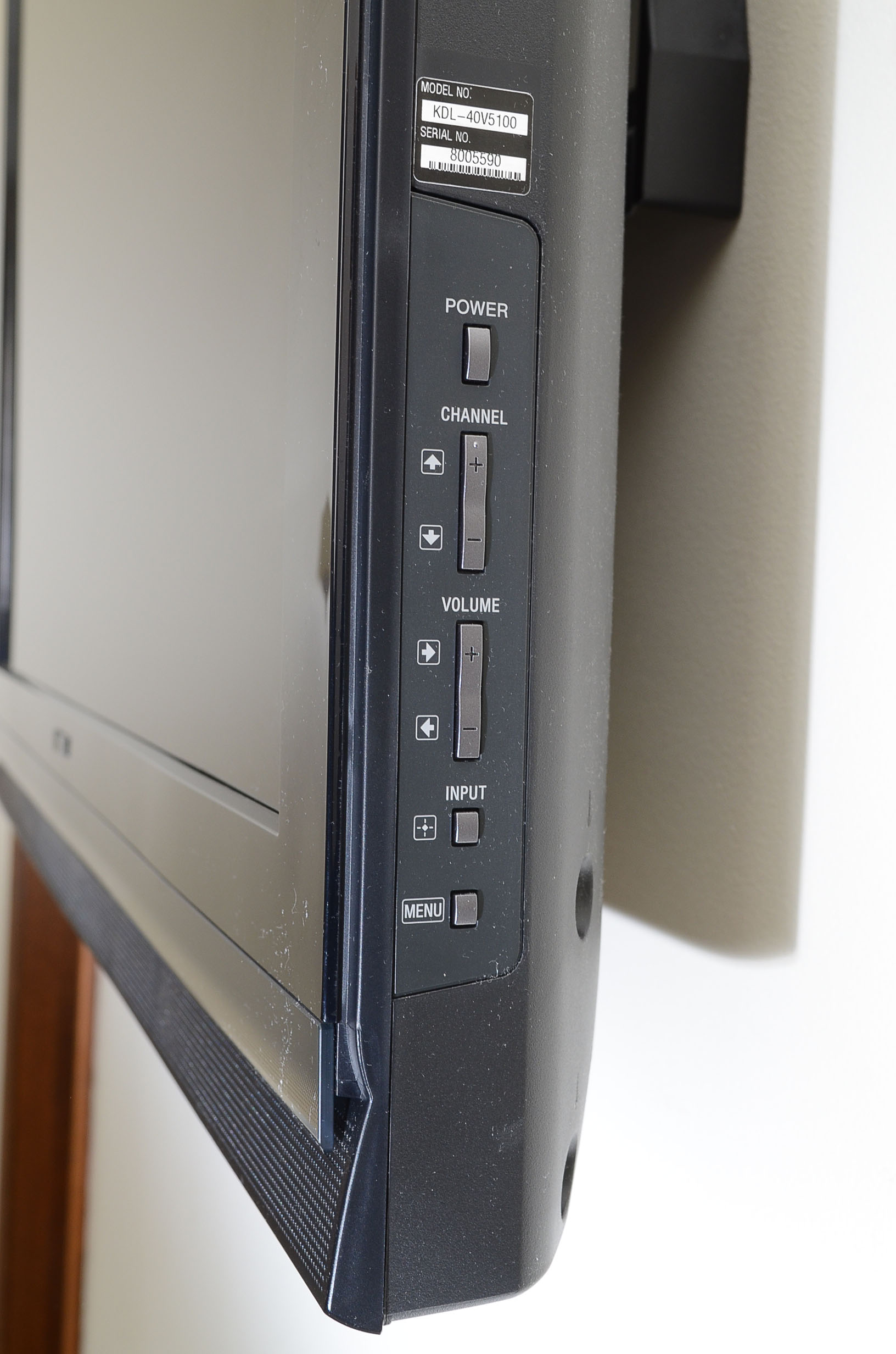 Sony Bravia 40" Flat Screen Television - KDL-40V5100