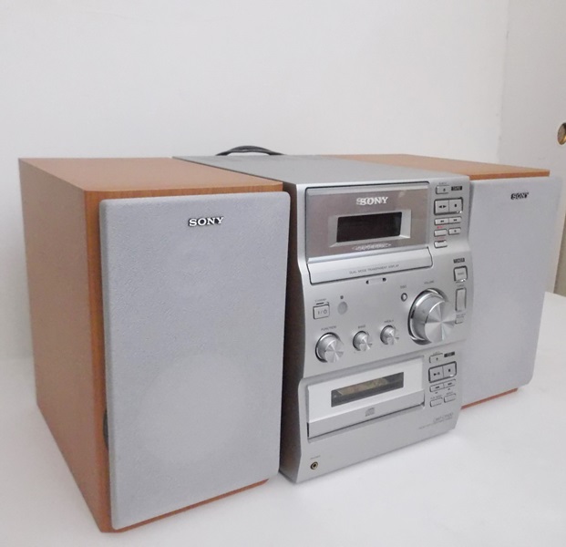 Sony CMT-CP100 Micro HI-FI component Stereo System