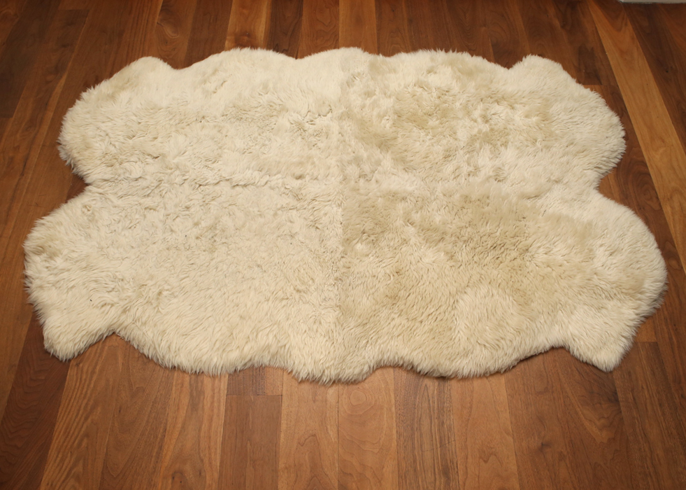Bowron Bronze Star Wool Sheepskin Rug