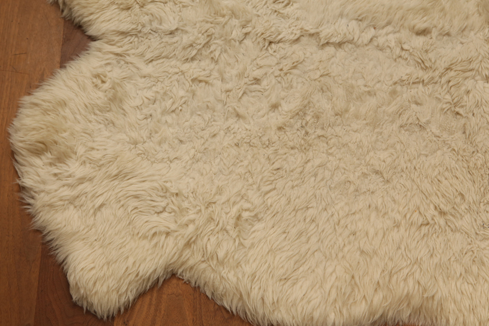 Bowron Bronze Star Wool Sheepskin Rug