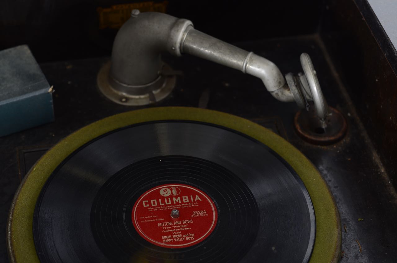 Vintage Kimball Crank Phonograph