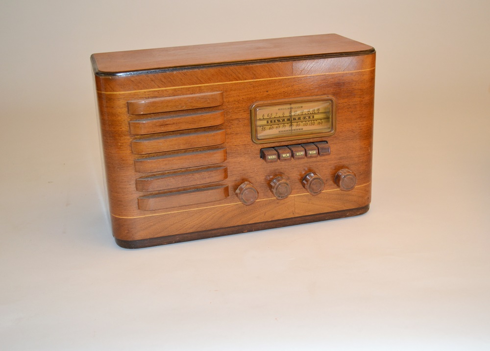Vintage 1939 Silvertone "Radionet" Shortwave/AM Tube Radio
