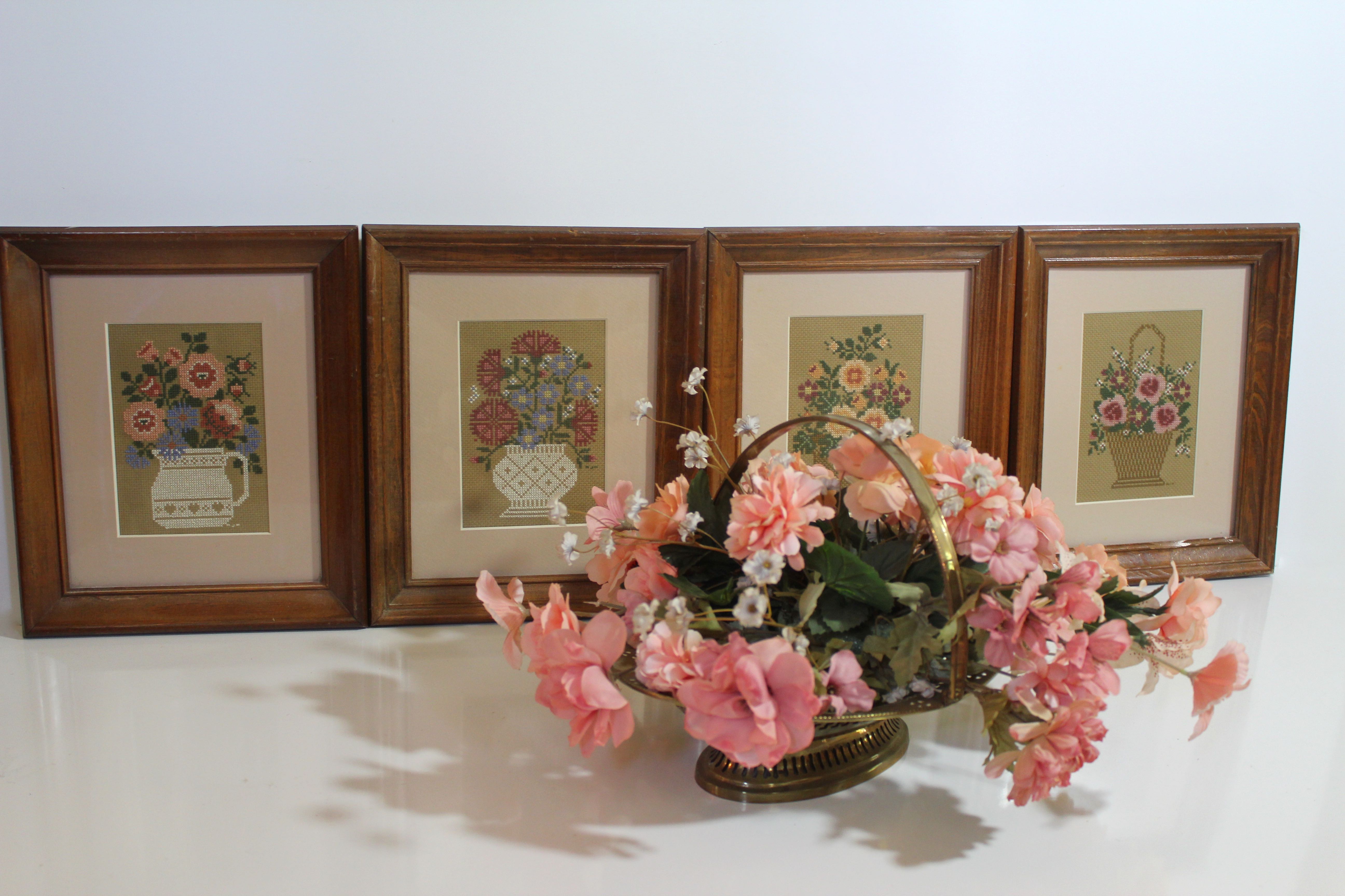 Vintage Floral Decorative Accents