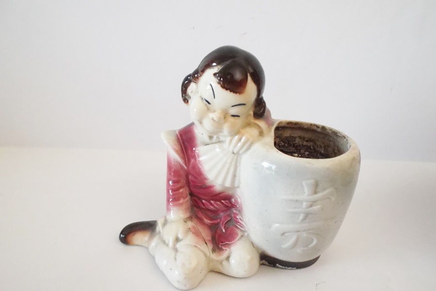 Assortment of Porcelain and Pottery Items