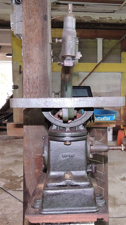 Vintage Walker-Turner 24" Scroll Saw with Bench Grinder