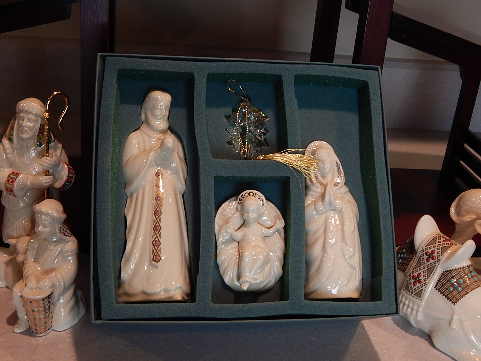 Lenox China Jewels Collection Nativity Set and Wood Creche