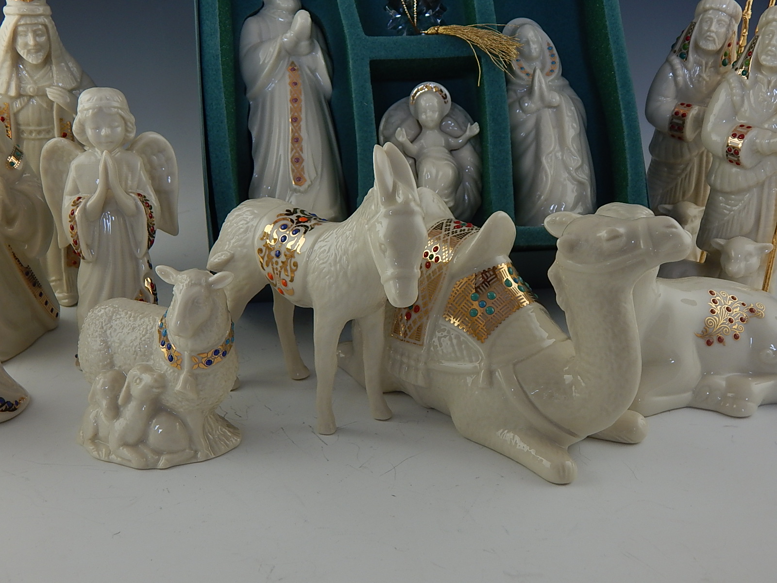 Lenox China Jewels Collection Nativity Set and Wood Creche