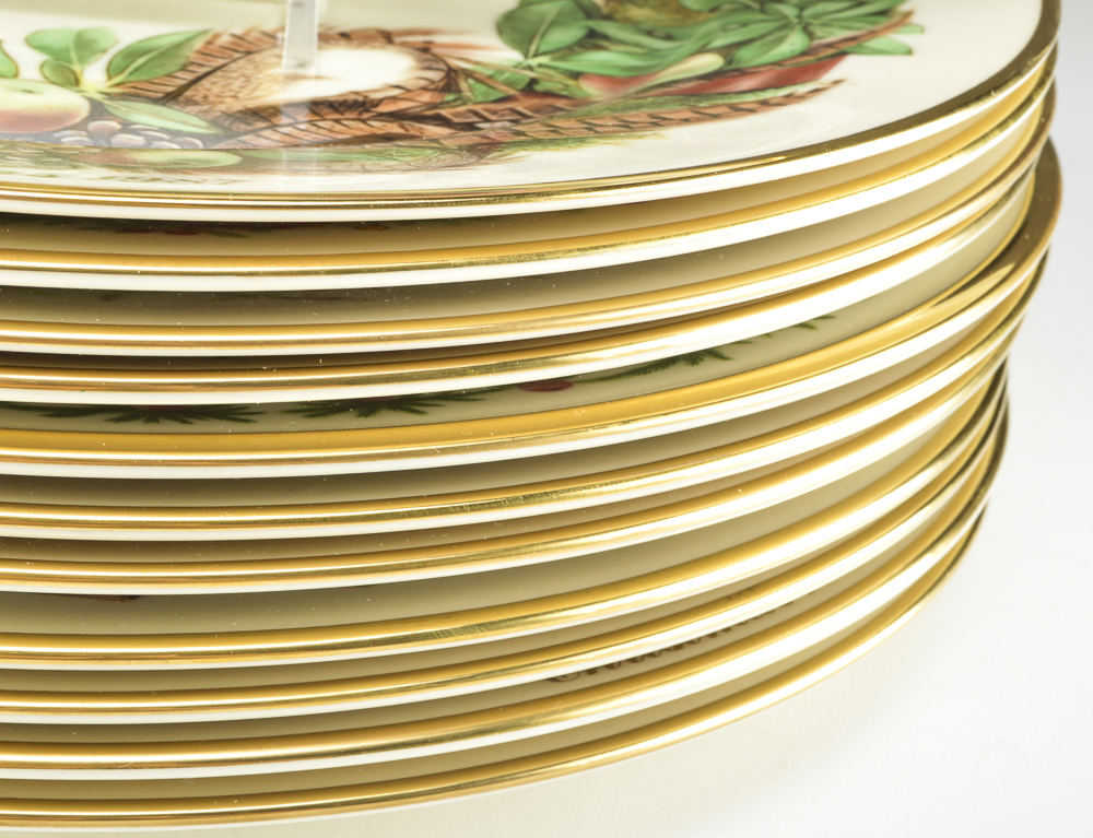 Eleven Lenox Limited Edition Christmas Plates