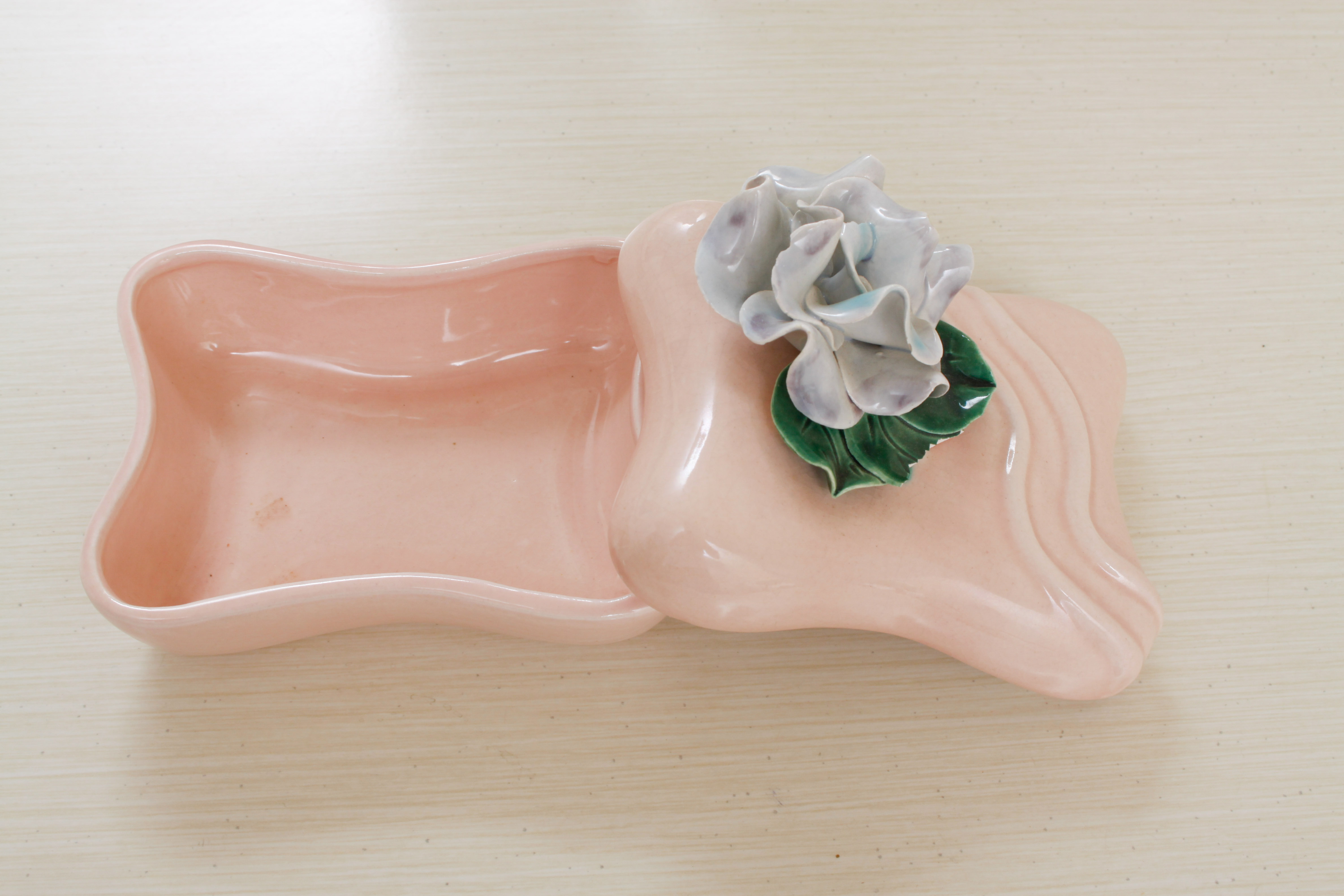 Assortment of Vintage Accessories