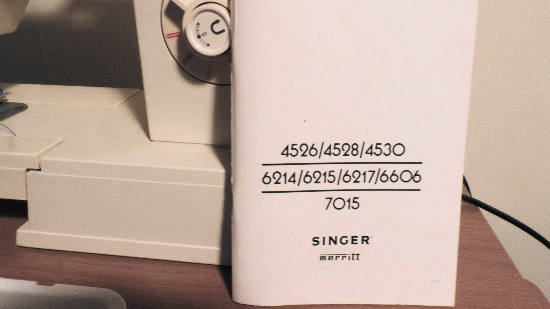 Singer Merritt 4530 Sewing Machine