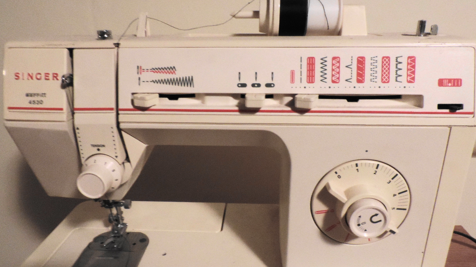 Singer Merritt 4530 Sewing Machine