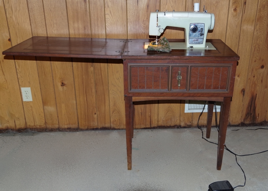 Vintage Sears Kenmore Sewing Machine in Cabinet
