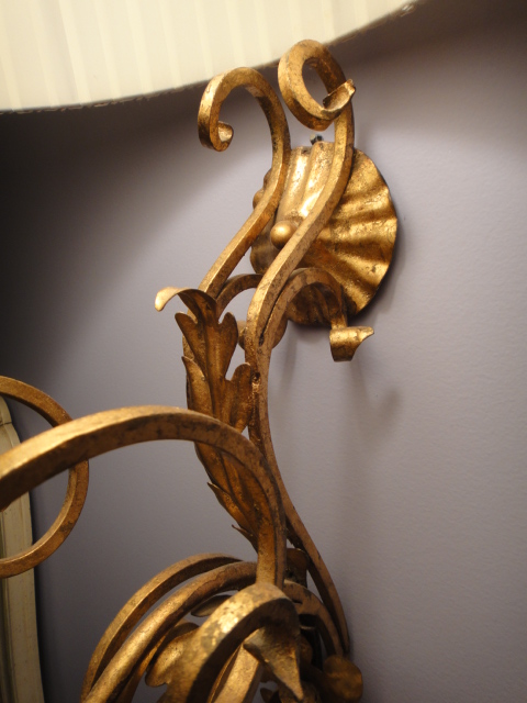 Gold Cast Metal Wall Lamp