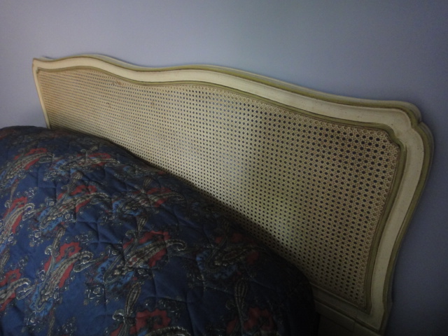 Three Piece Vintage Henredon Bedroom Set