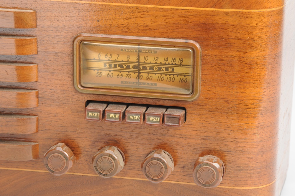 Vintage 1939 Silvertone "Radionet" Shortwave/AM Tube Radio