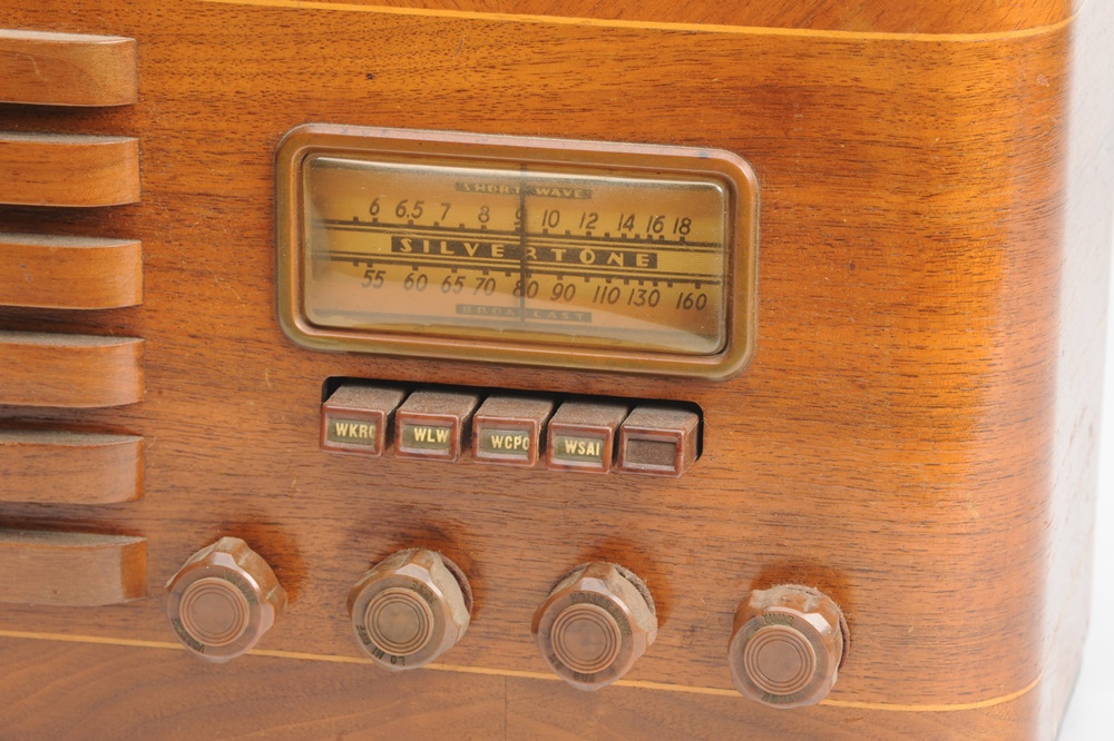 Vintage 1939 Silvertone "Radionet" Shortwave/AM Tube Radio