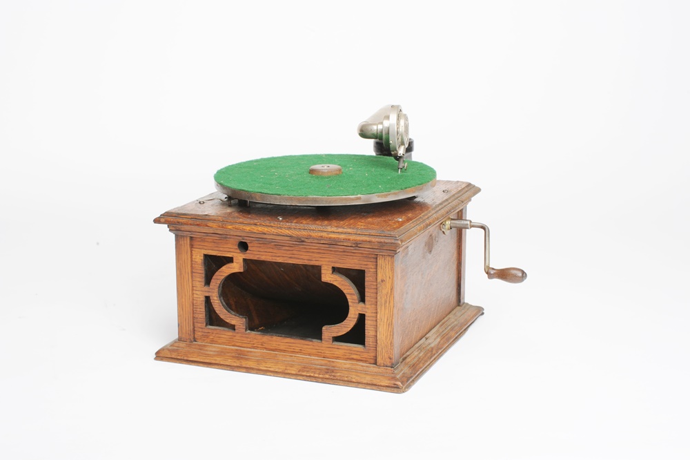 Symphony Tabletop Phonograph