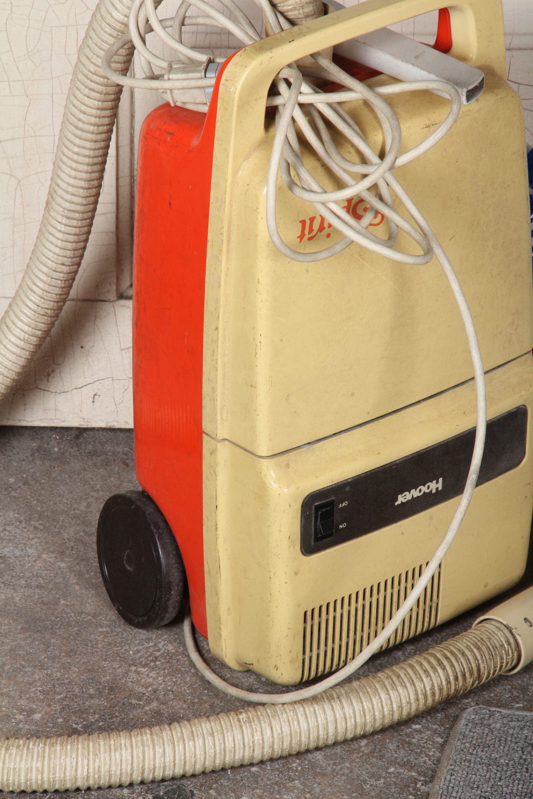 Hoover "Spirit" Canister Vacuum
